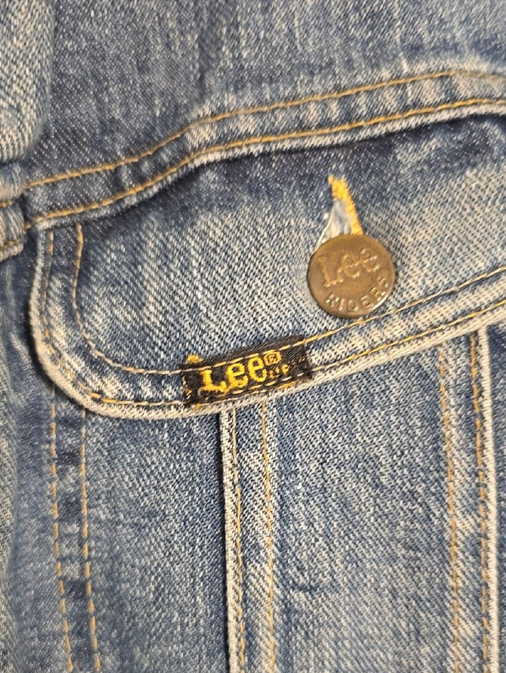 Lee Storm Rider Denim Jacket with Tan Corduroy Collar (1980-1985) - Picture 8 of 12